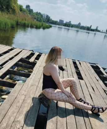 Со мной ты окунешься в мир страсти и наслаждения. Обладая богатым опытом, я знаю, как доставить тебе незабываемое удовольствие. Фото, которые ты видишь, полностью соответствуют моей настоящей внешности. Я живу в Москве, где у меня уютная и безопасная квартира для встреч. Профессиональный массаж, эротика, оральные ласки и многое другое ждут нас в нашем уединенном сеансе. Мы проведем время, полное нежности и страсти, подарив друг другу незабываемые ощущения. Мои услуги гарантируют твою полную удовлетворенность. Позволь мне стать лучшим воспоминанием твоей жизни, и ты никогда не пожалеешь о своем выборе! 💋 Тамарка